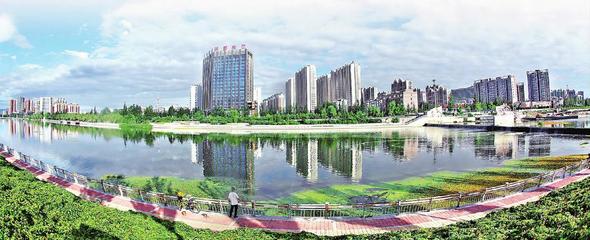 新興產業唱主角 發展邁向高質量