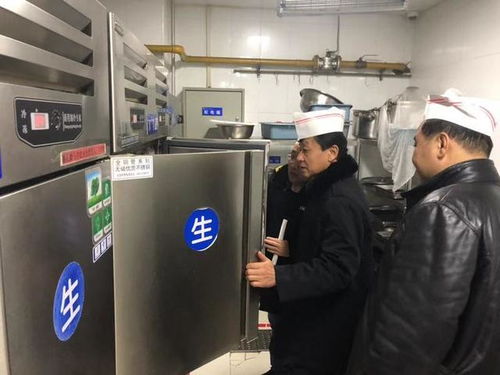 回民區食藥監局開展2019年元旦春節期間餐飲服務單位食品安全專項整治